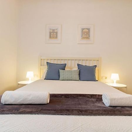Triana Alfareria Suites By Valcambre Севилья Экстерьер фото