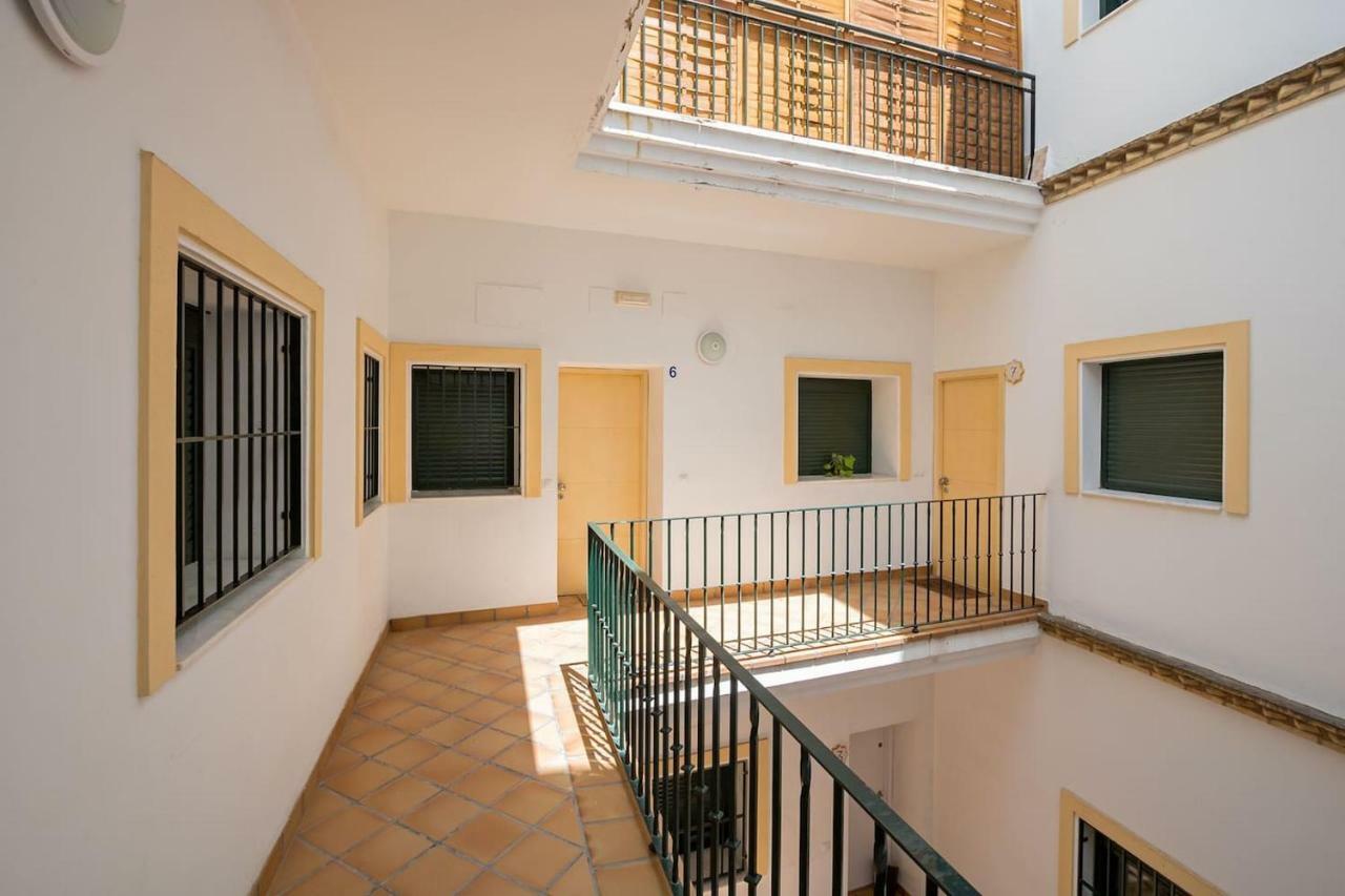 Triana Alfareria Suites By Valcambre Севилья Экстерьер фото
