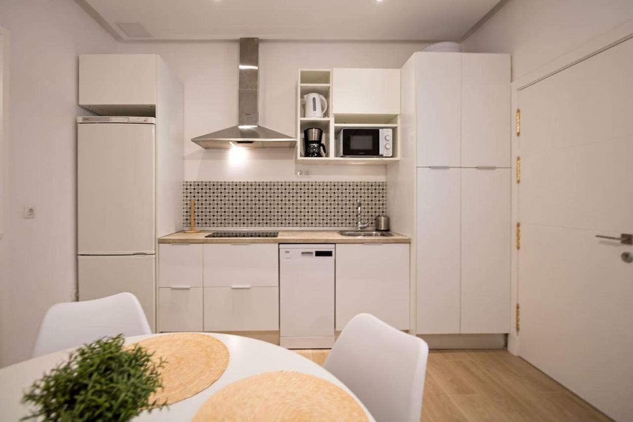 Triana Alfareria Suites By Valcambre Севилья Экстерьер фото